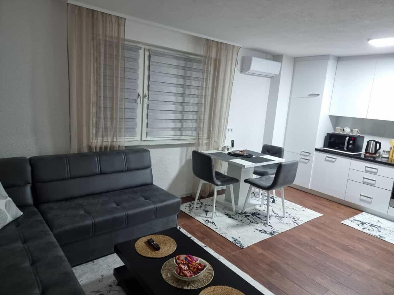 סראייבו Apartments Four Seasons מראה חיצוני תמונה
