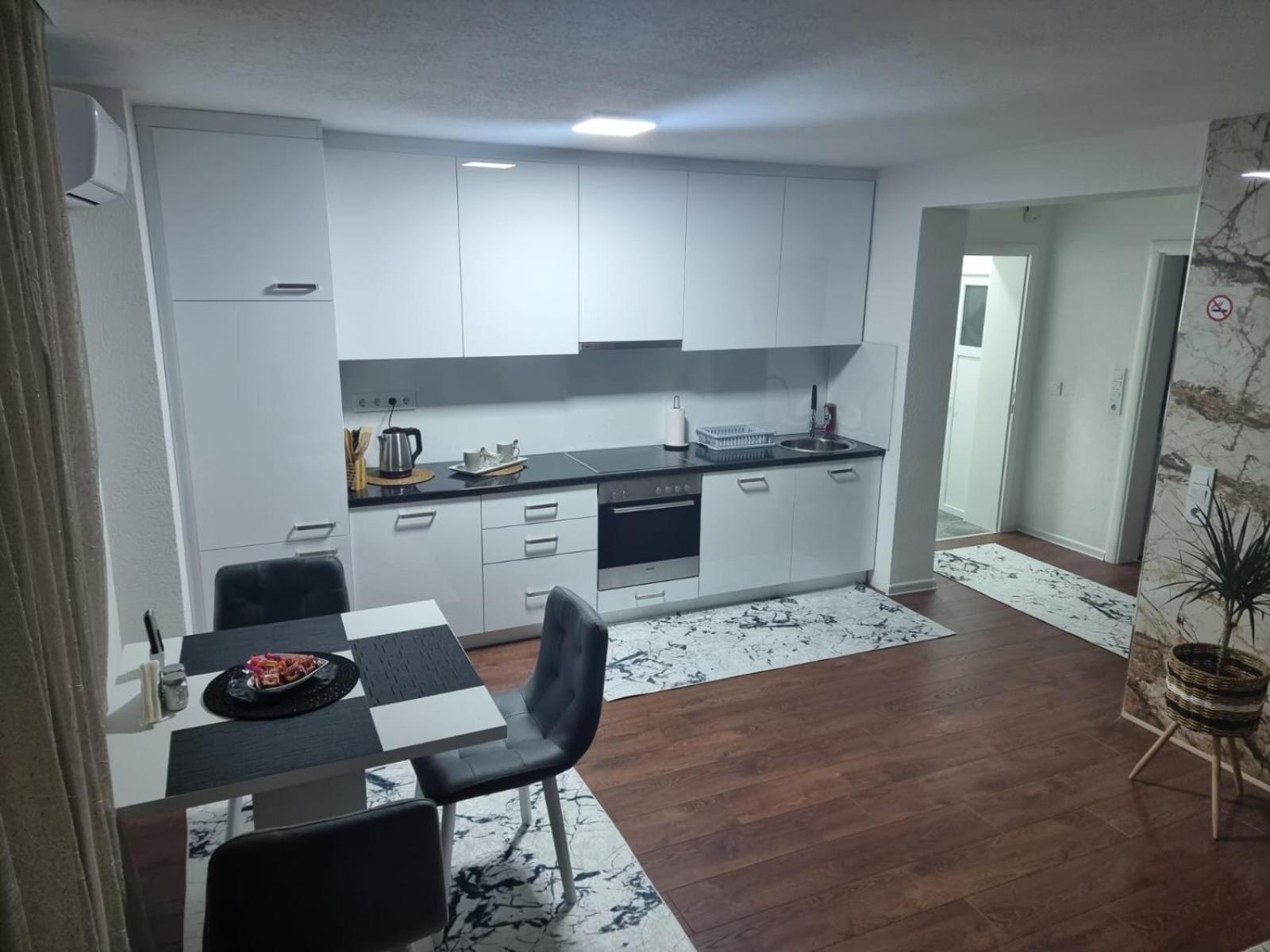 סראייבו Apartments Four Seasons מראה חיצוני תמונה